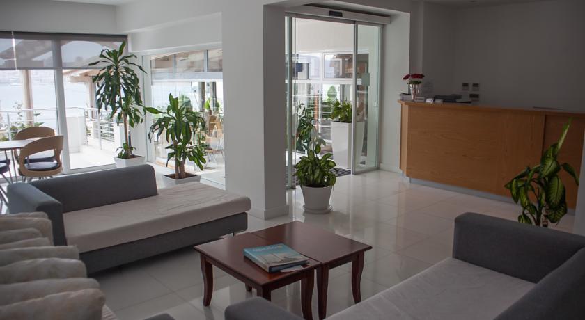 Hotel Agimi Saranda Kültér fotó