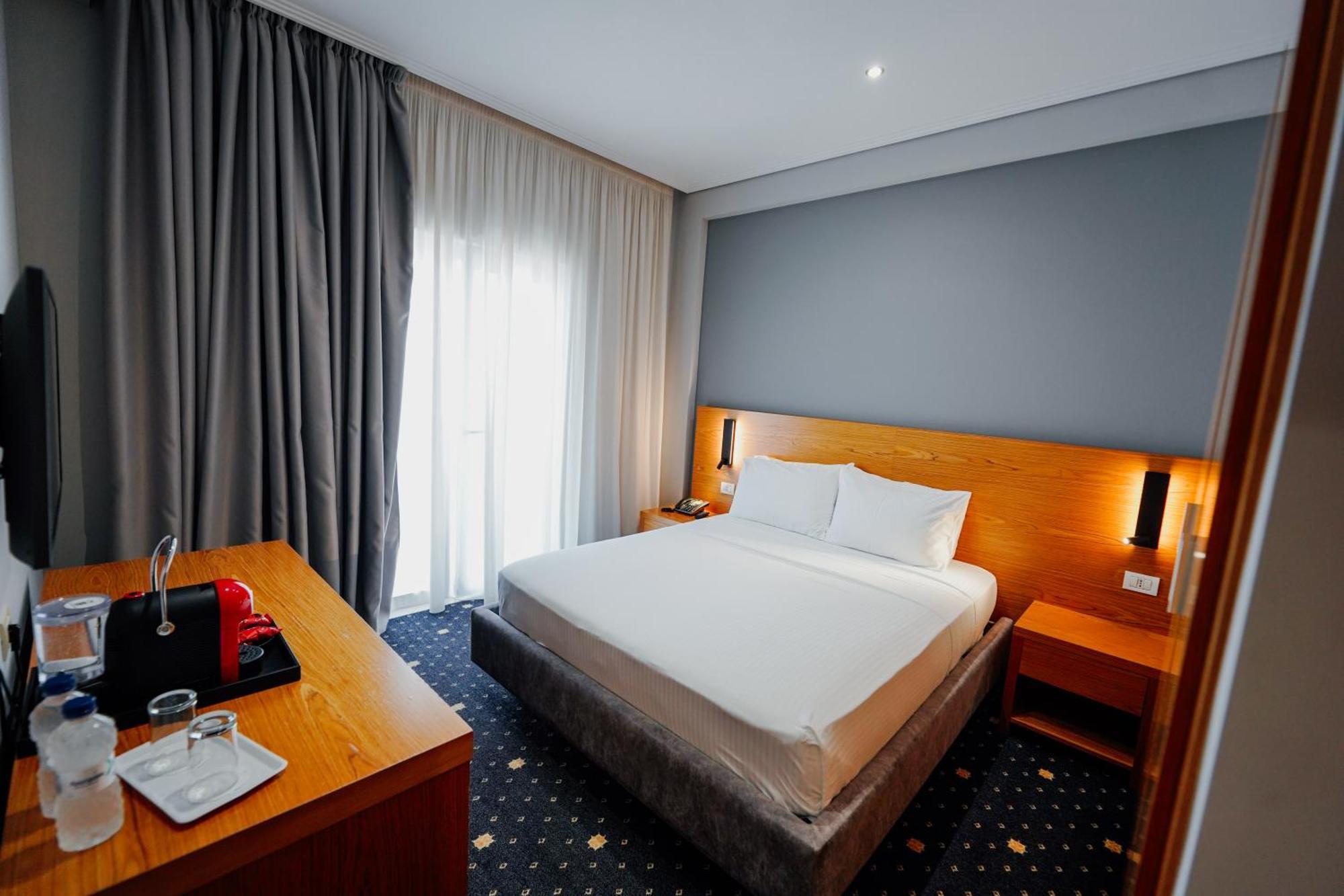 Hotel Agimi Saranda Kültér fotó