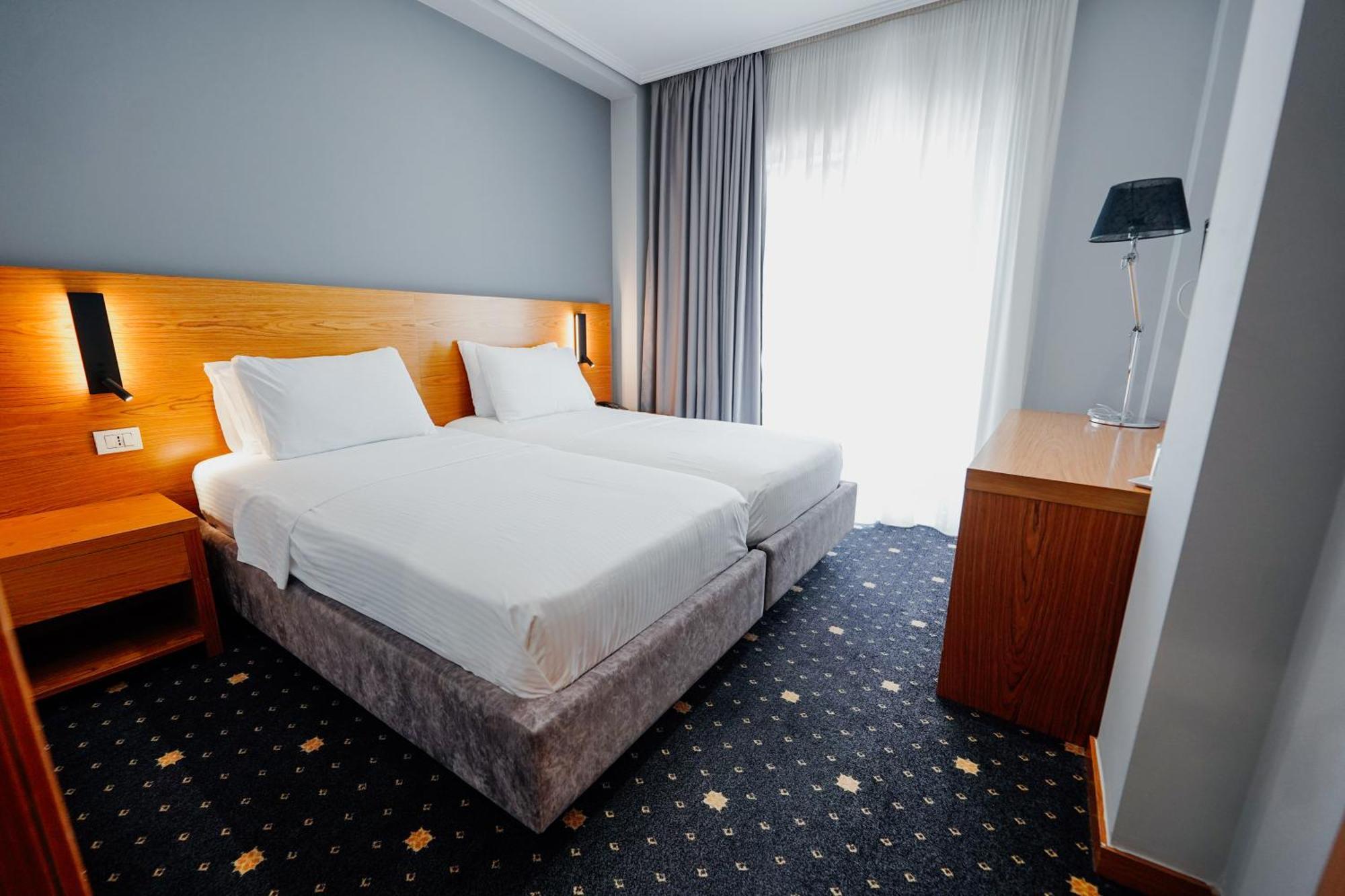 Hotel Agimi Saranda Kültér fotó