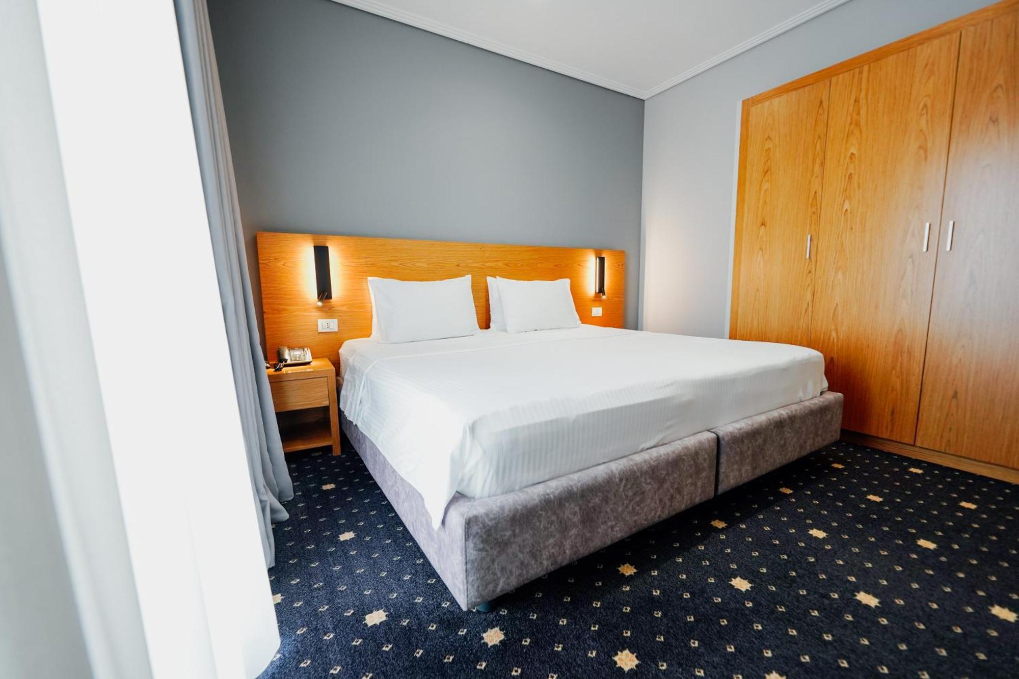 Hotel Agimi Saranda Kültér fotó