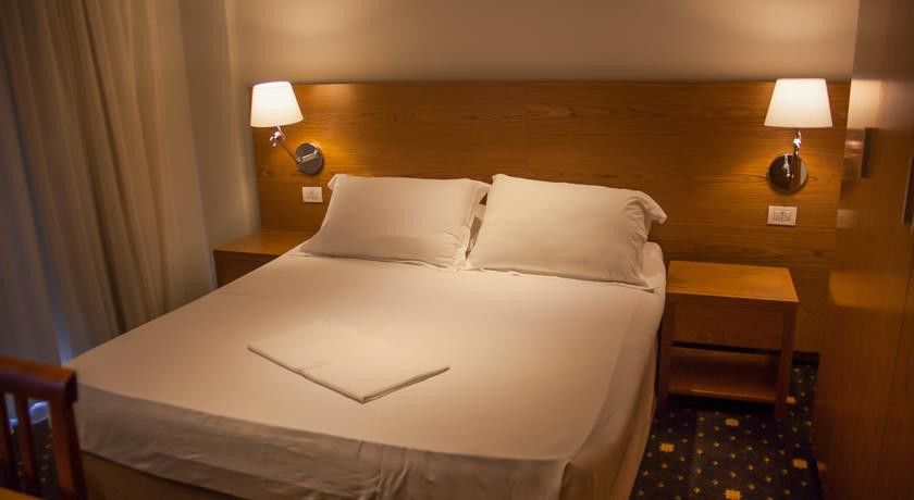 Hotel Agimi Saranda Kültér fotó