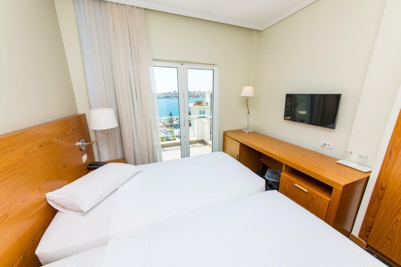 Hotel Agimi Saranda Kültér fotó